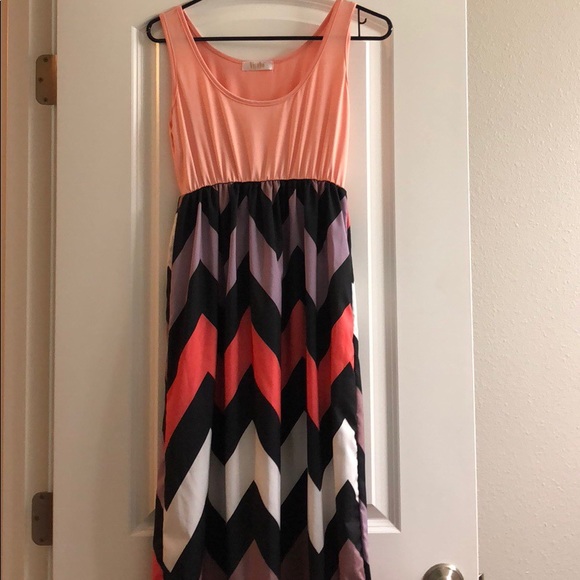 Maxi Dress - Picture 2 of 3